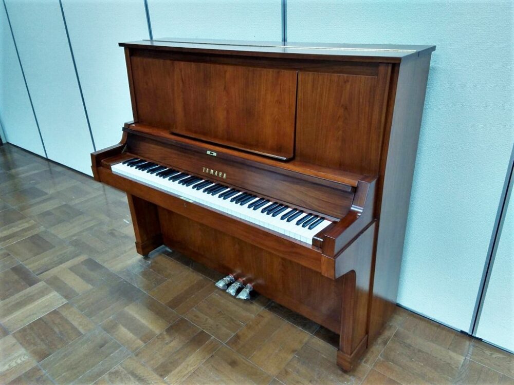 [Used piano reconditioned] Yamaha W101, made in 1976