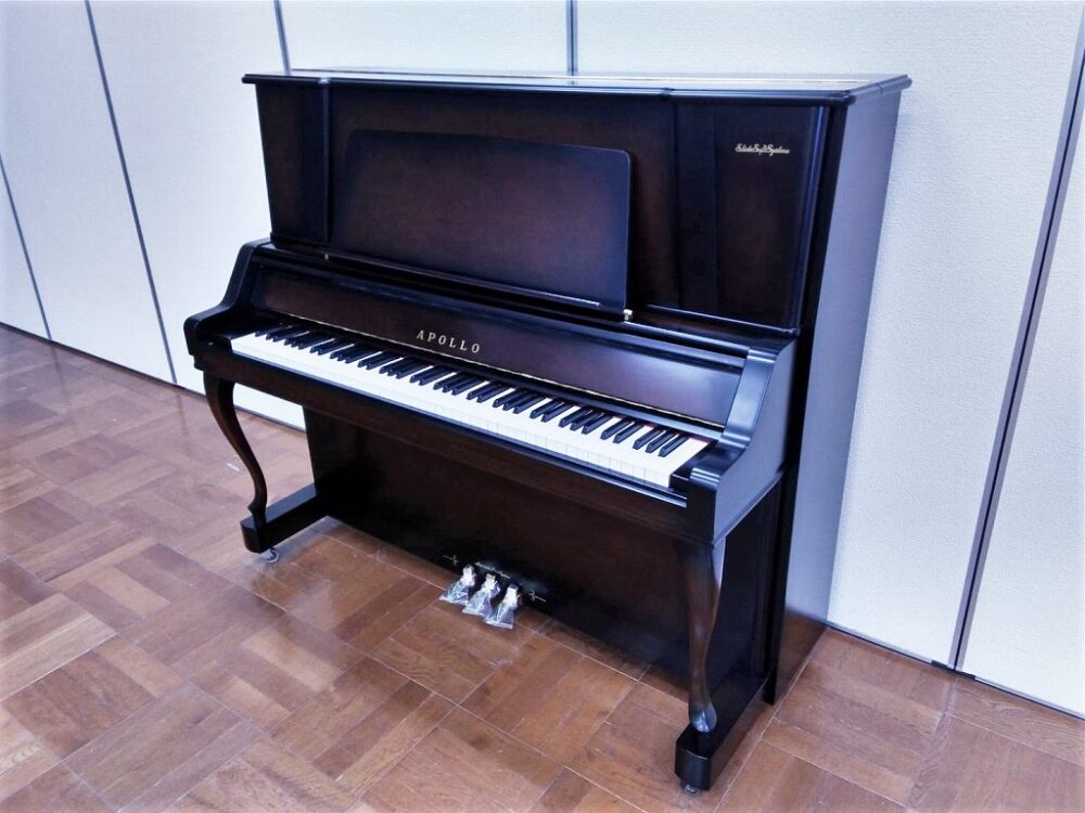 Used piano RU-388W overall picture